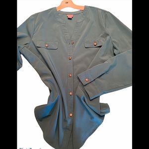 COPY - Laura Scott button down blouse